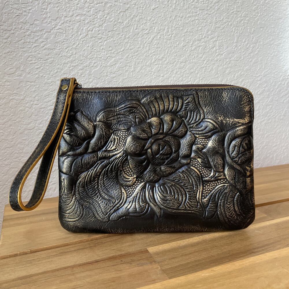 Wristlet Patricia Nash In Pelle Italia Con Diamanti, Piume E Perle: Eleganza Senza Tempo!